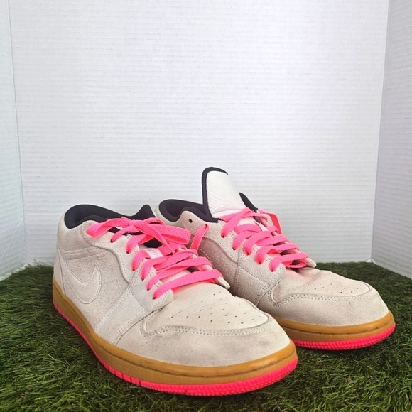Jordan 1 Low White Gum Hyper Pink Men's | 11.0 - Picture 2 of 9